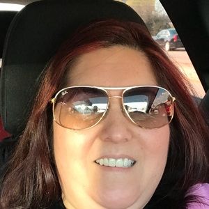 Meet your Posher, Vicki